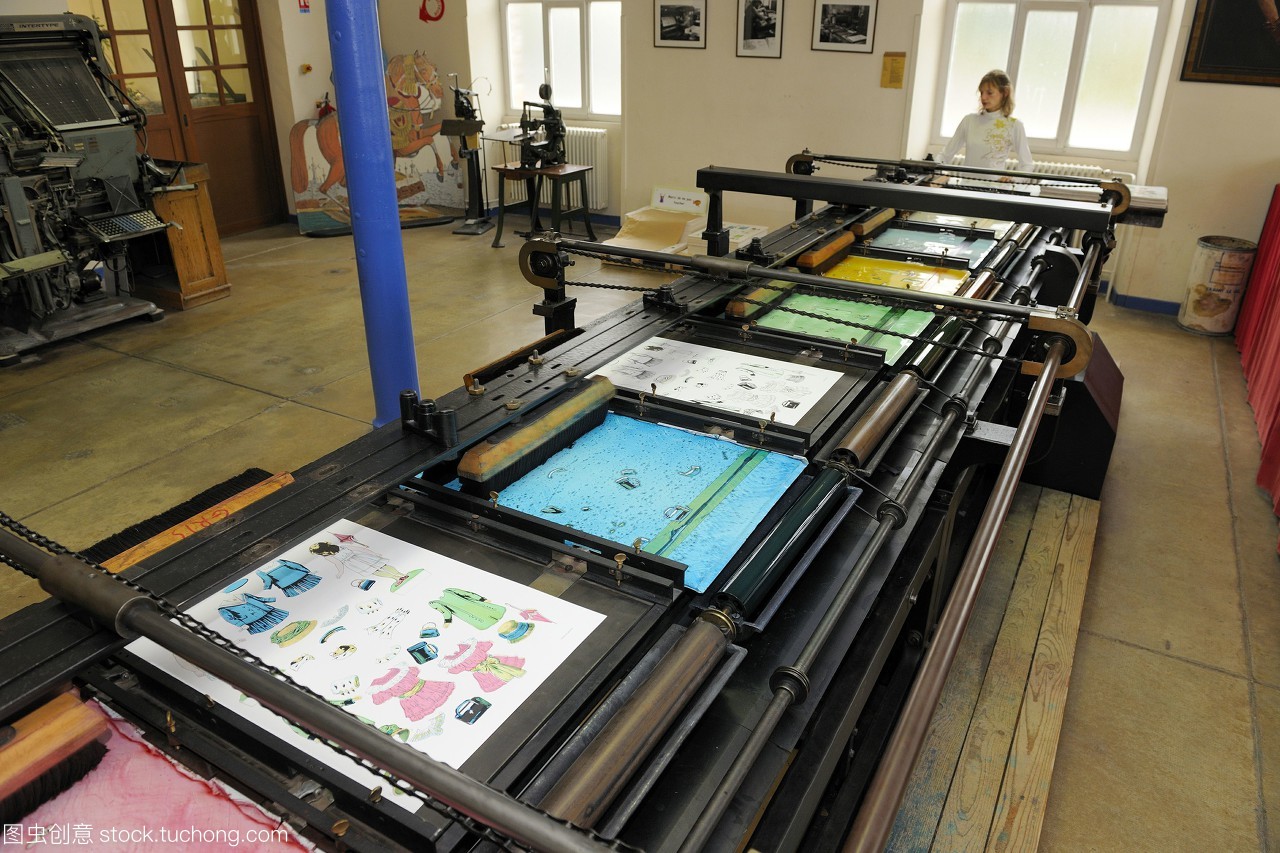 法国,vosgesepinalcitedelimageimageriedepUNKepUNK印刷品,在19世纪末,pellerin专门为被称为aquatype的图像获取机器